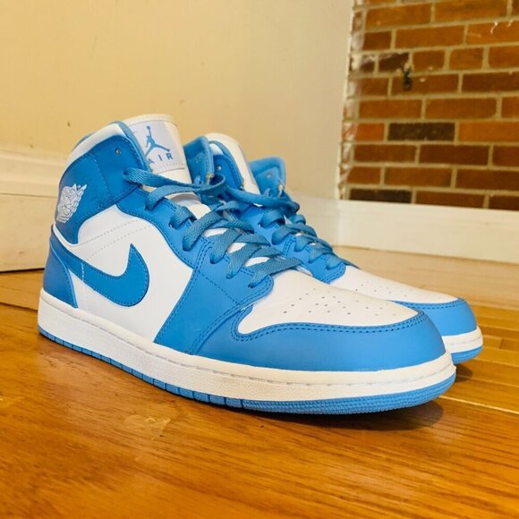 Nike Air Jordan 1 Retro Mid Unc / University Blue 554724-106 Size 12 - Picture 3 of 16